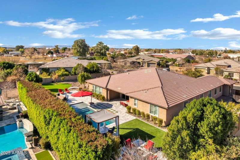 1783 E Desert Broom Pl-64