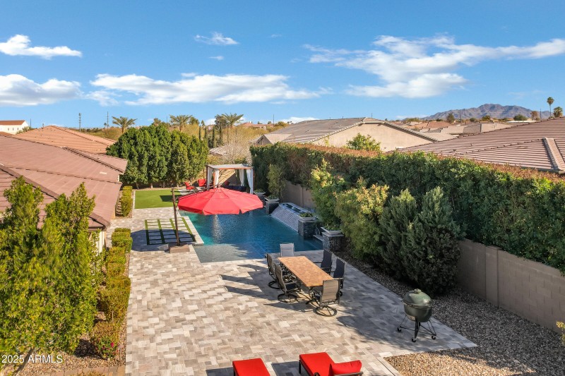 1783 E Desert Broom Pl-67