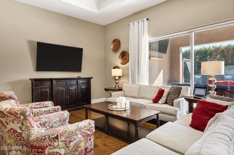1783 E Desert Broom Pl-52