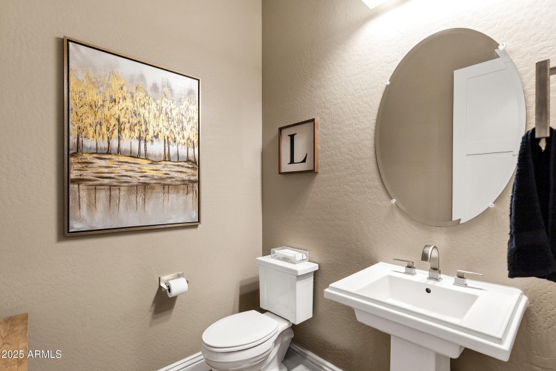 1783 E Desert Broom Pl-20