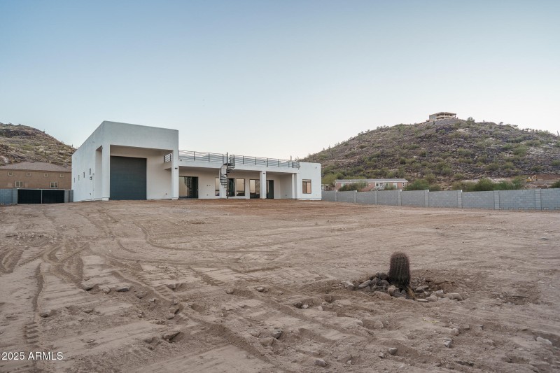 39) BACK OF HOME