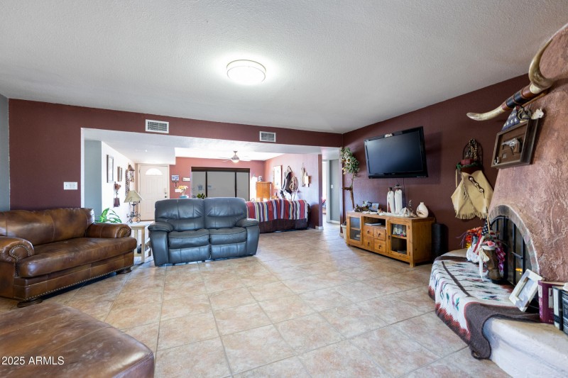 10212 S 47th Ave-9