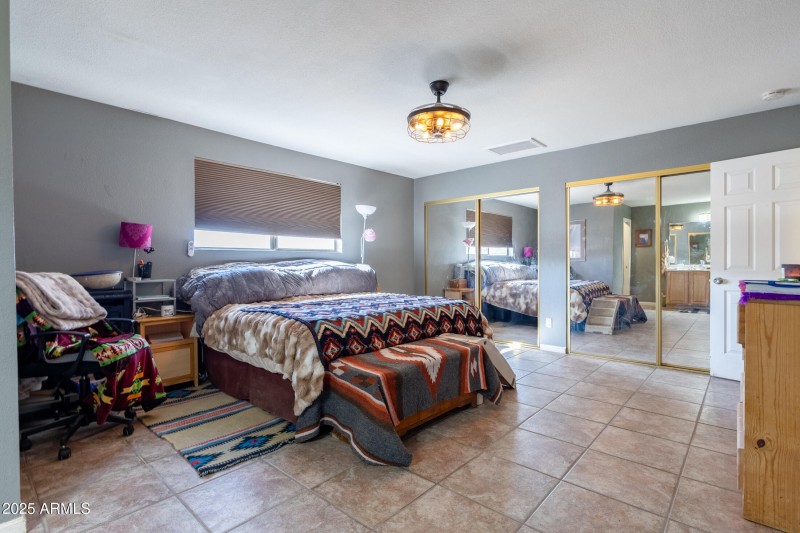 10212 S 47th Ave-15