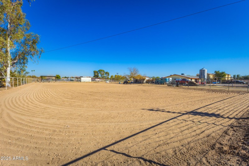 10212 S 47th Ave-39