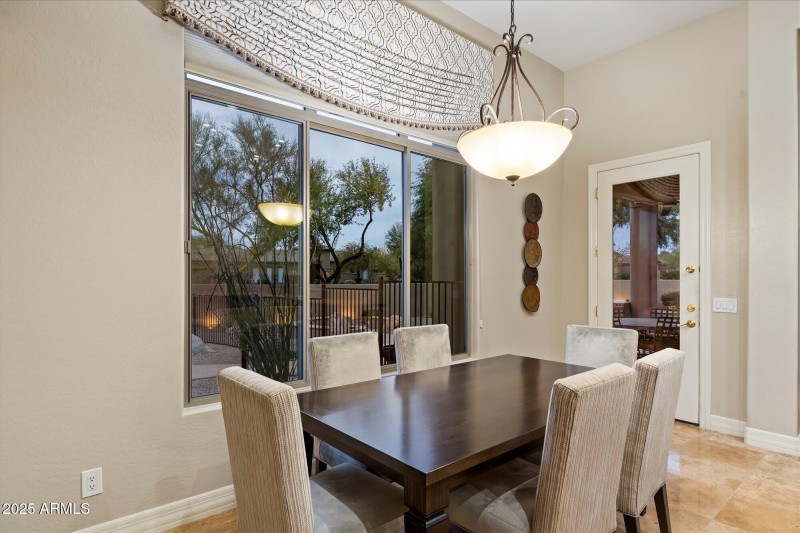 Casual Dining