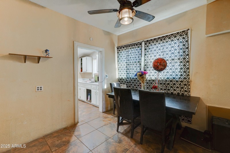 4302 W Dobbins Rd-8