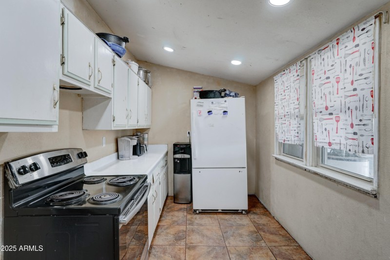 4302 W Dobbins Rd-14