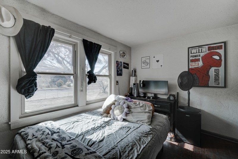 4302 W Dobbins Rd-21