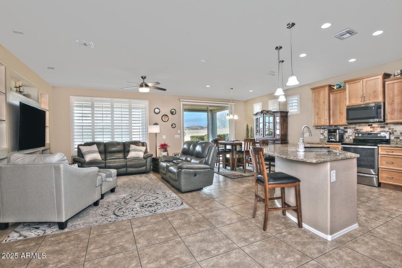 4424 N Potomac Dr Florence AZ-large-009-