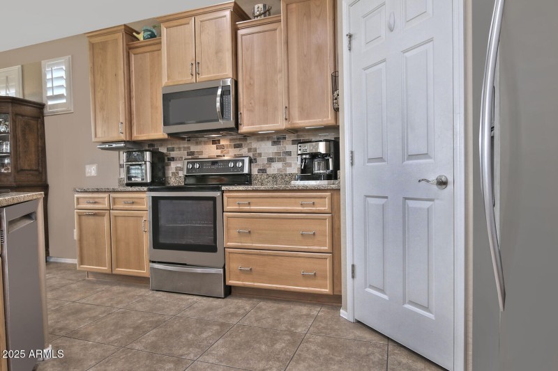 4424 N Potomac Dr Florence AZ-large-021-