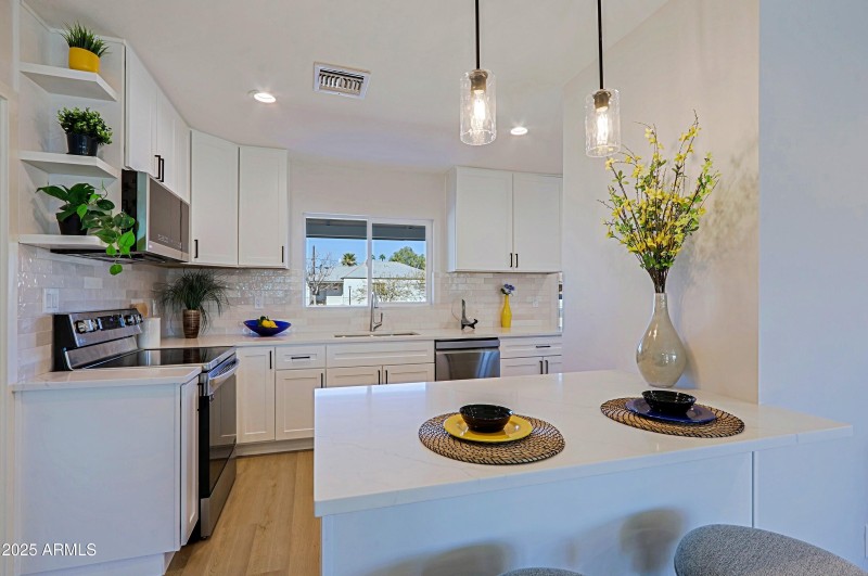 Kitchen 1