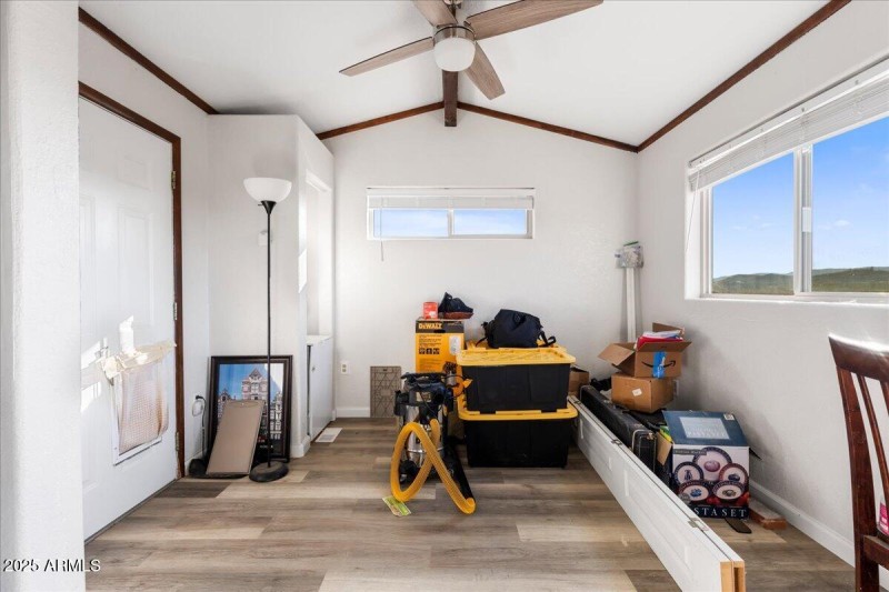 Additional Room/Den/Library