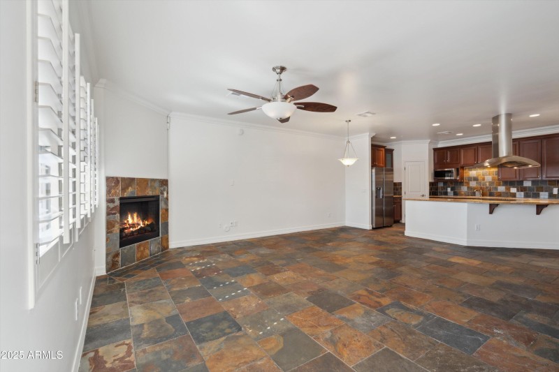 06-Living Area to Kitchen