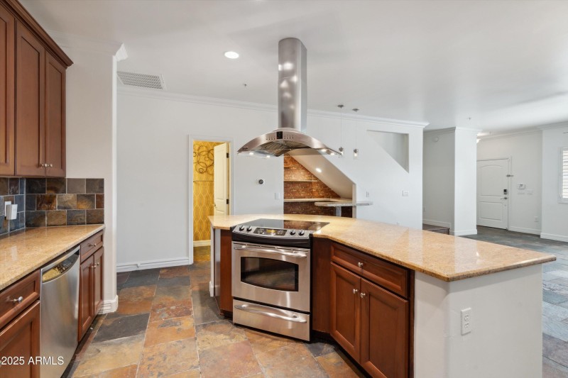 10-Kitchen