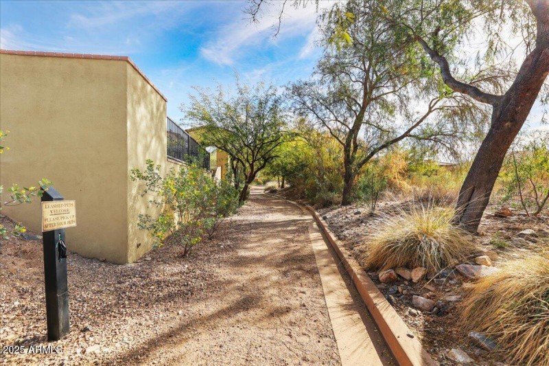26-Trails to Hiking