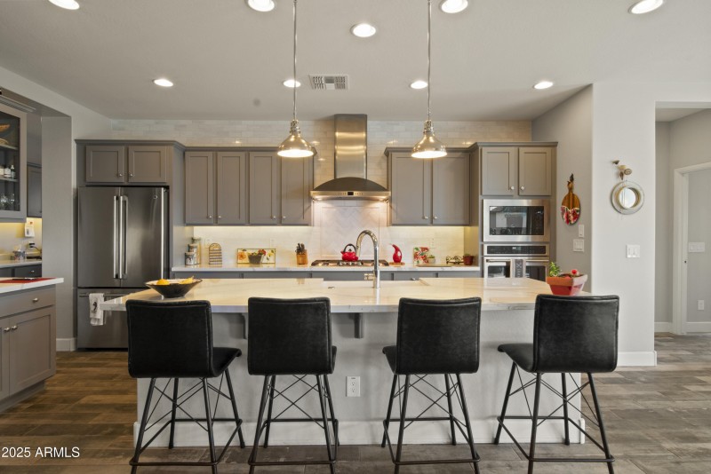 4413 Noble Dr 00001