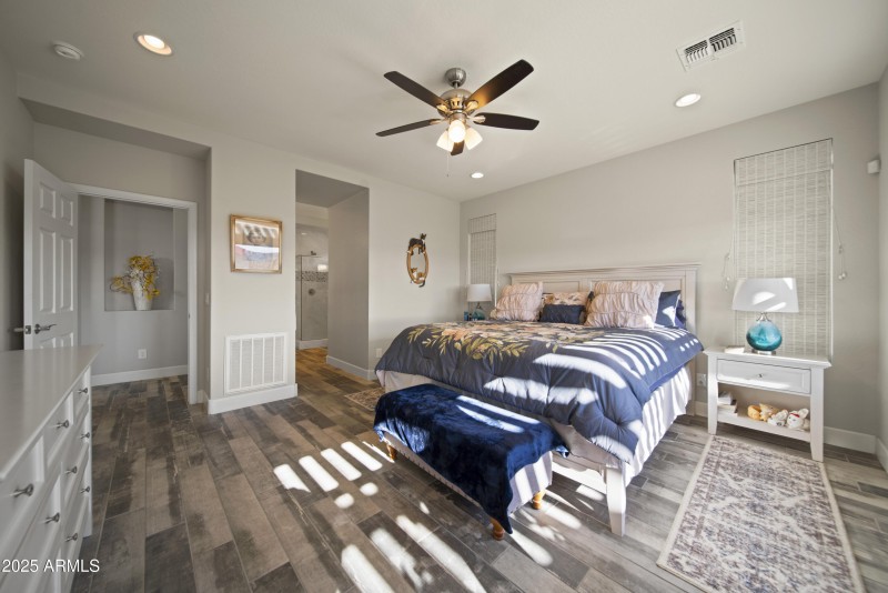 4413 Noble Dr 00016