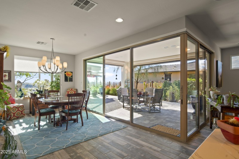 4413 Noble Dr 00027