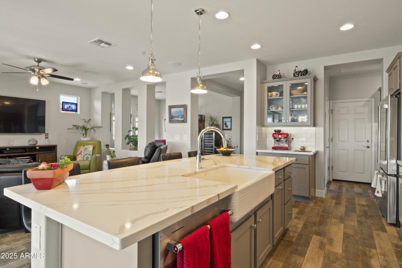 4413 Noble Dr 00032
