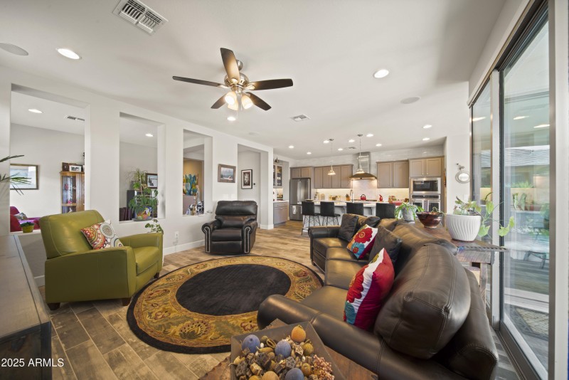 4413 Noble Dr 00033