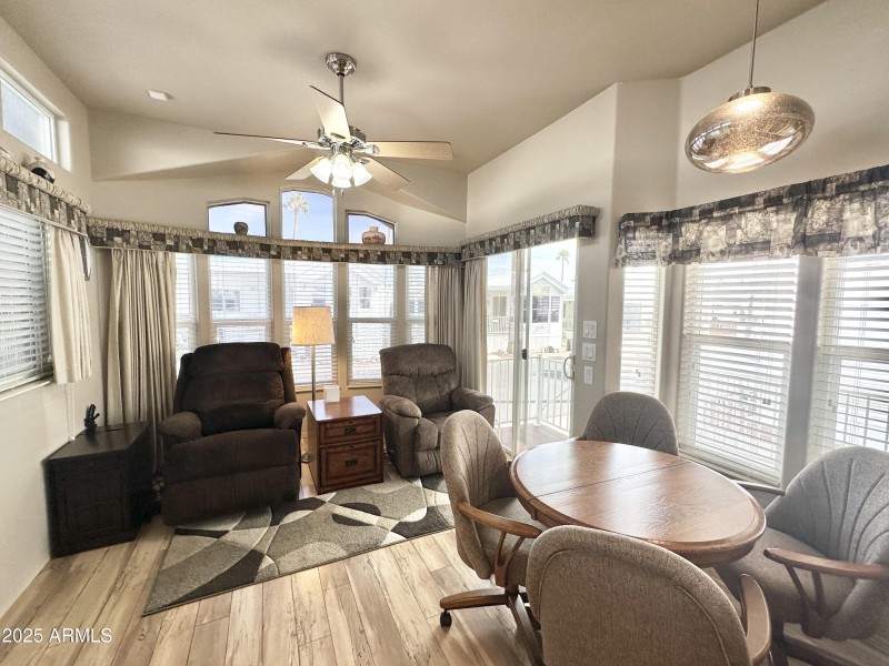 DINING NOOK