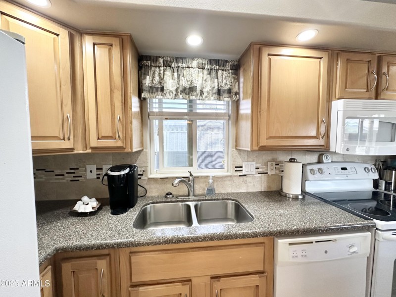 GORGEOUS COUNTER TOPS