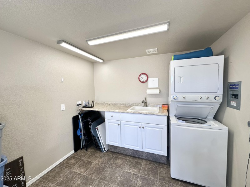 STACKABLE WASHER/DRYER