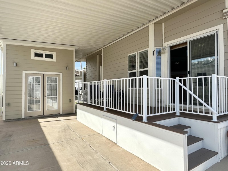 DELIGHTFUL DECK