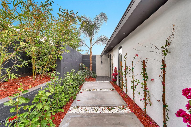 1955 E Greenway Rd-83