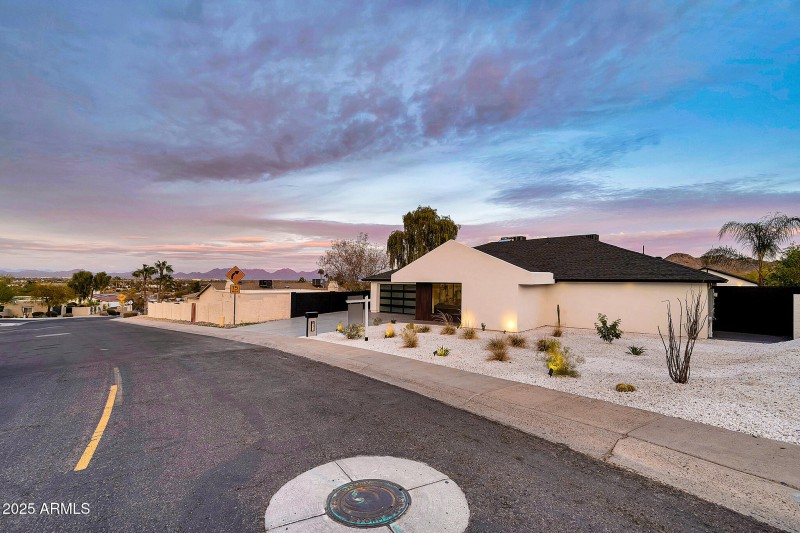 1955 E Greenway Rd Twilight-3