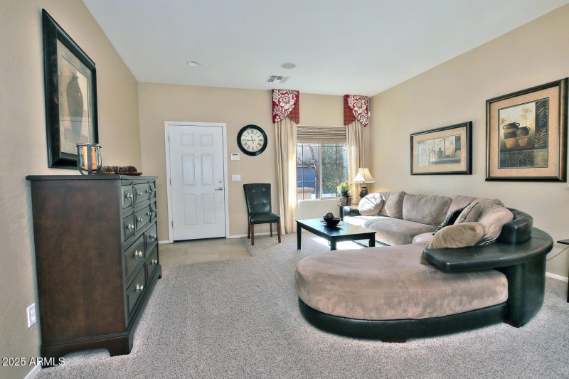 6614 W Victory Way Florence AZ-large-008