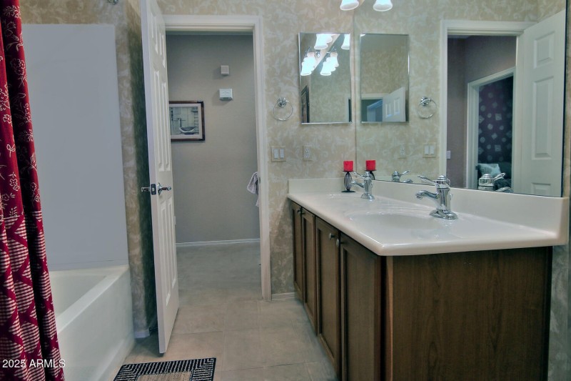 6614 W Victory Way Florence AZ-large-035