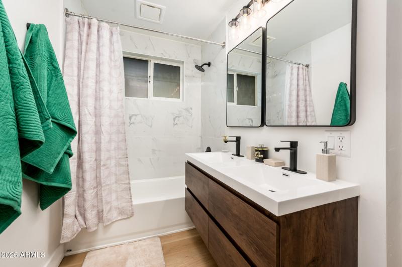 4112 N 6th Ave - MLS-18