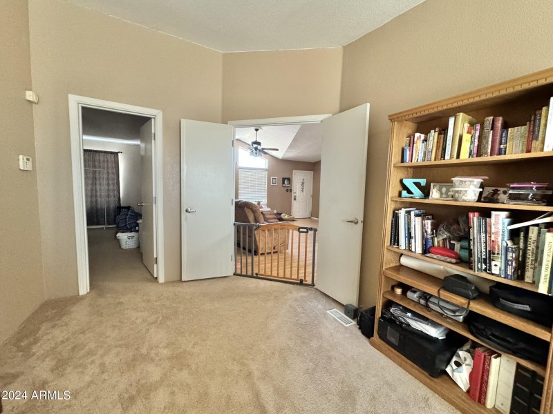 Den/Office to master bedroom