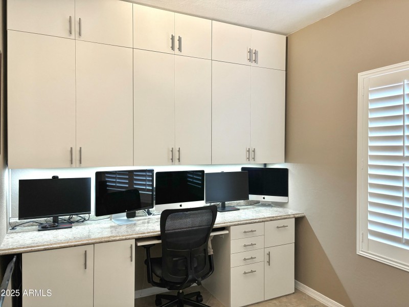 Den (Left Side)