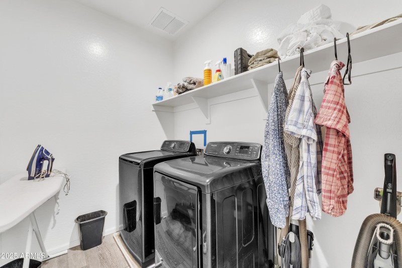367 upstairs laundry