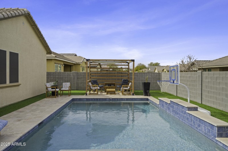 41262WAlmiraDr-5