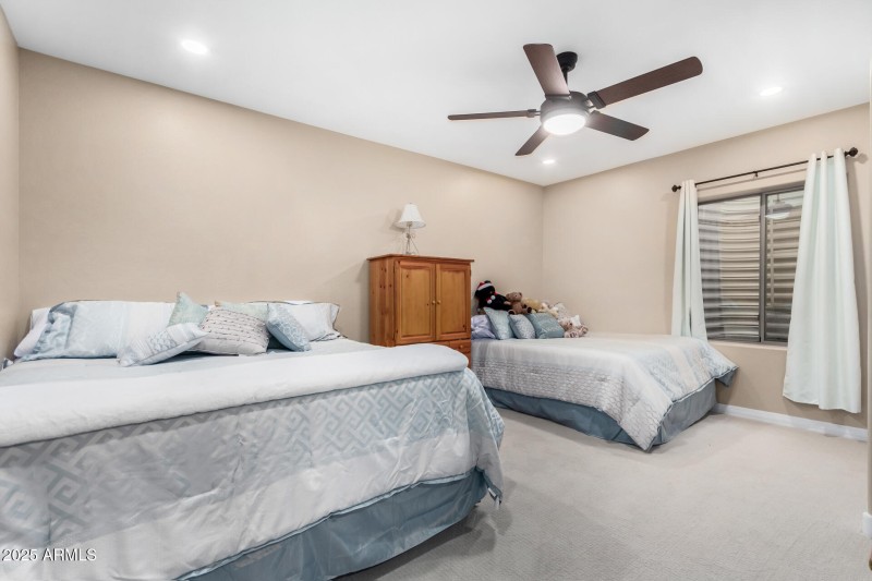 Spacious Guest bedroom 2