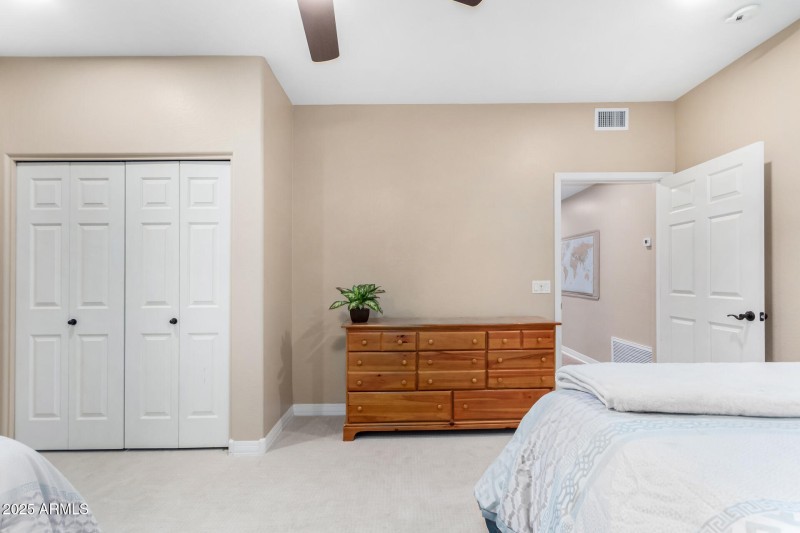 Guest bedroom 2