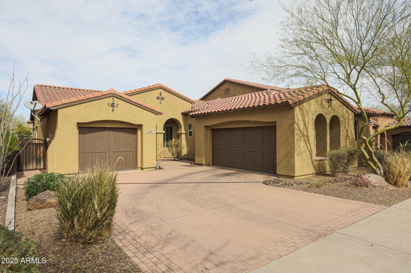 3 Car Garage
