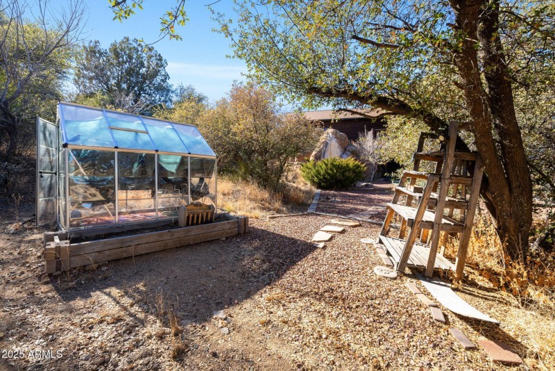 49-Greenhouse