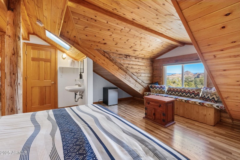 33-Bedroom 4 (2)