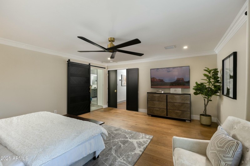 PRIMARY EN-SUITE