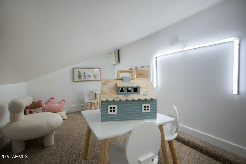 PLAYHOUSE