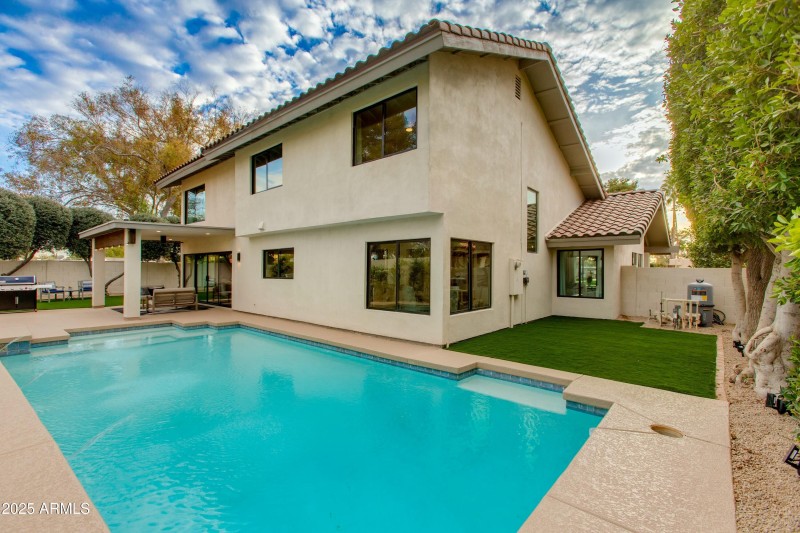 POOL VIEW