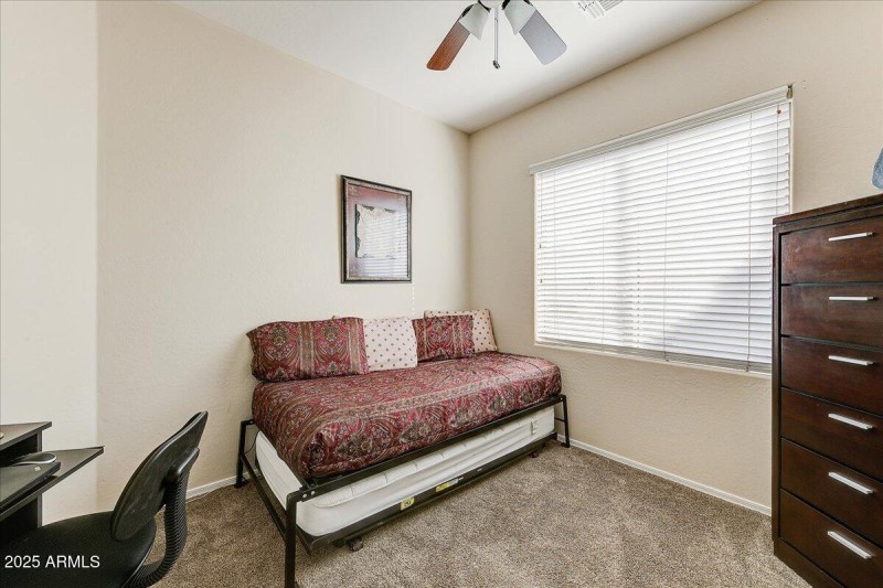 10-Second Bedroom