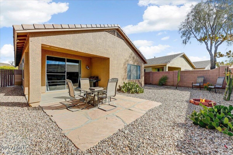 16-Back Patio