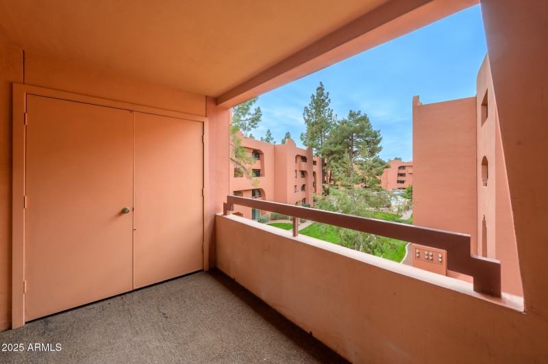 Roomy Balcony