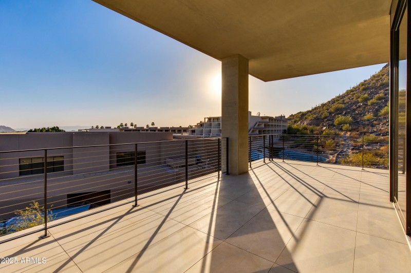 59-Camelback Ridge