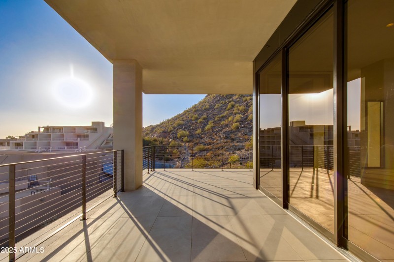 64-Camelback Ridge